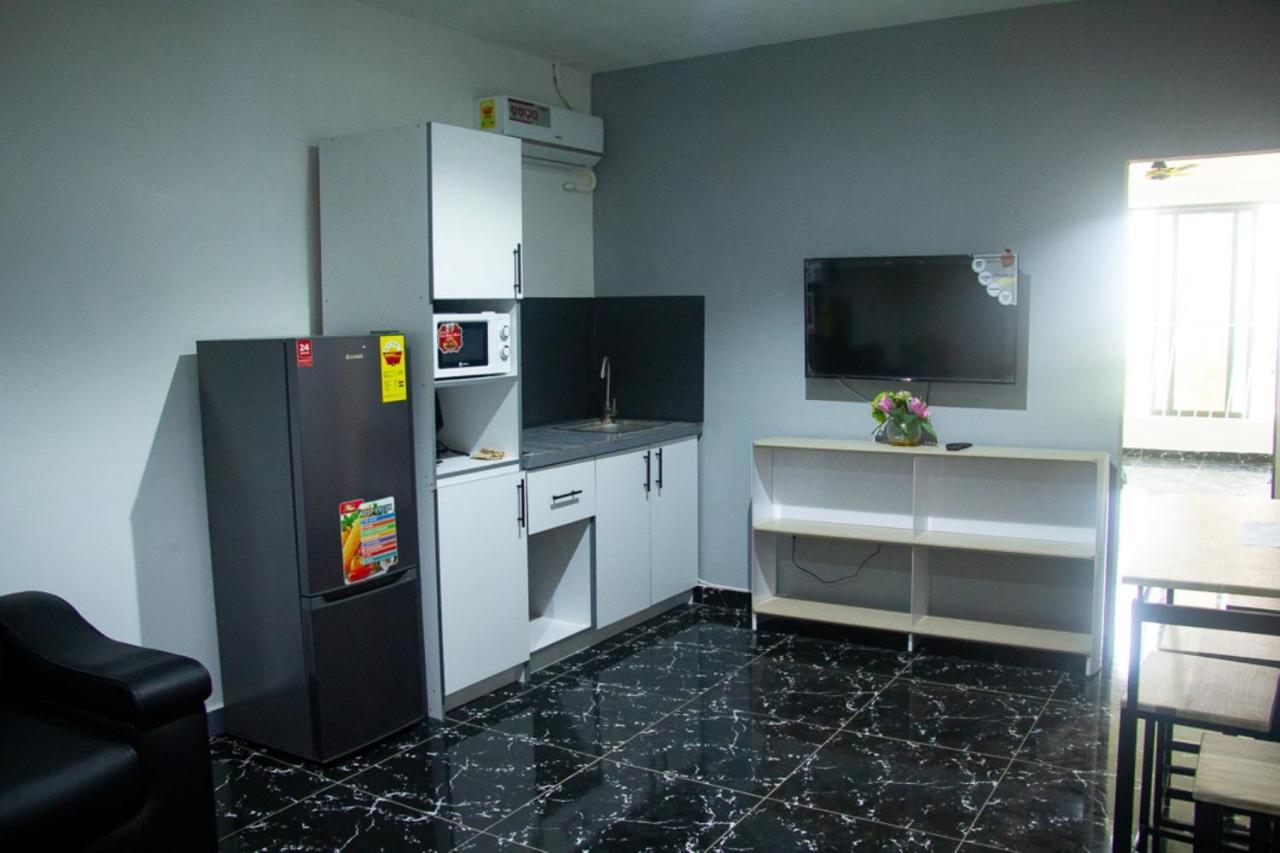 Legon City Mall Short Stay Apartments For Business And Vacation - East Legon Accra Exterior photo