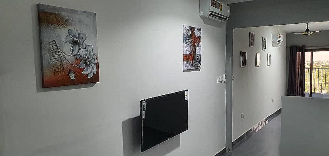 Legon City Mall Short Stay Apartments For Business And Vacation - East Legon Accra Exterior photo